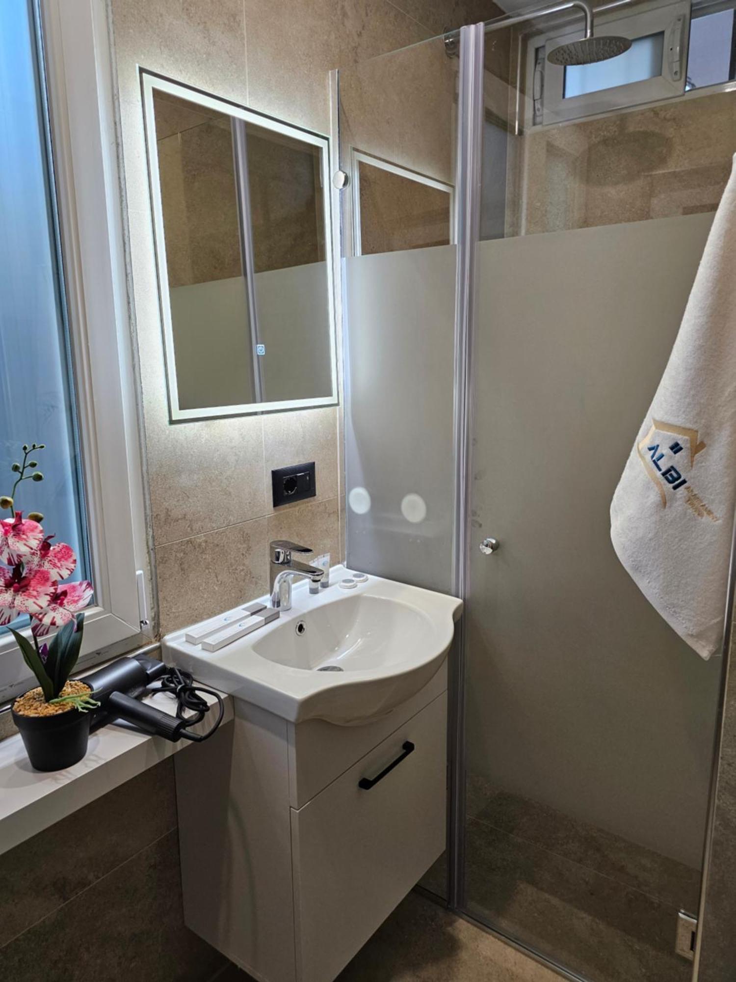 Albi Apartment Тирана Экстерьер фото